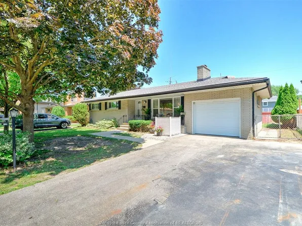 328 Isack Dr, Windsor, ON N8S 3V8