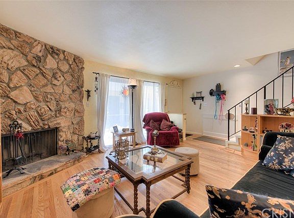 2nd image of 13412 Burbank Blvd APT 8