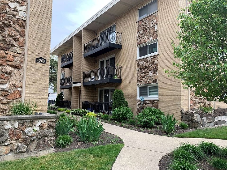 1st image of 6867 N Overhill Ave APT 2D