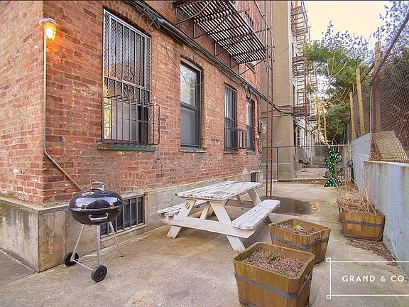 4th image of 14 Maujer St APT 4