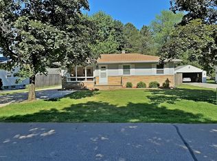416 N Harris St, Paw Paw, MI 49079