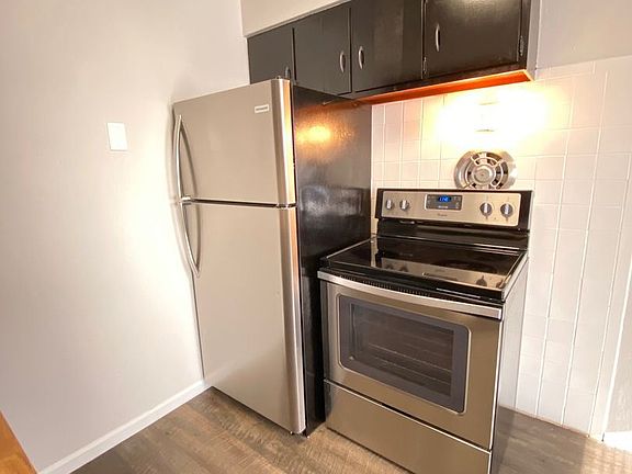 4th image of 4250 Miami St APT 12