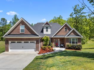 8051 Leon Brenda Ln, Ooltewah, TN 37363