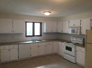 6832 Day Dr, Parma, OH 44129