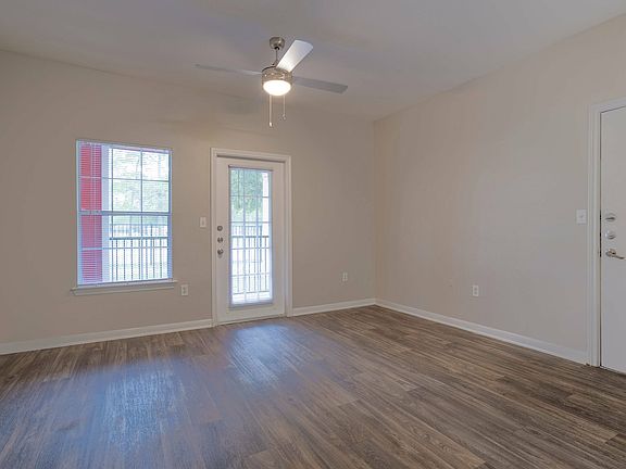4th image of 9550 N Wayside Dr #2-2104