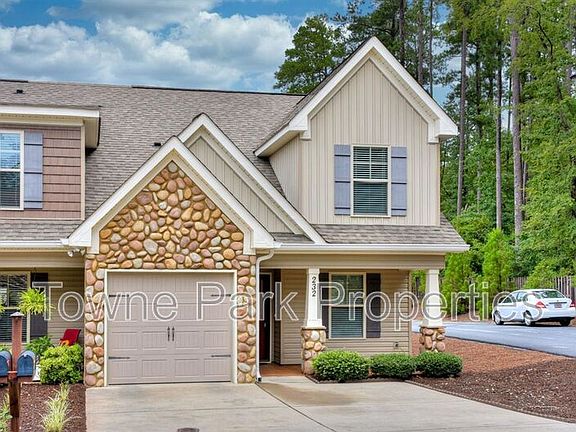 3rd image of 232 Mossy Bank Dr
