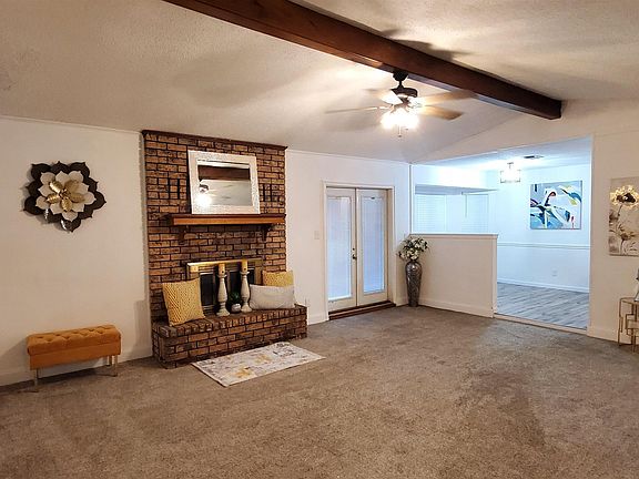 3rd image of 4706 Sanderson Ln