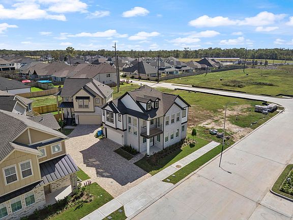 4th image of 1310 Shaded Rock Dr