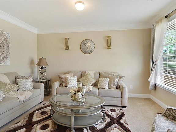 5th image of 2399 Park Estates Dr