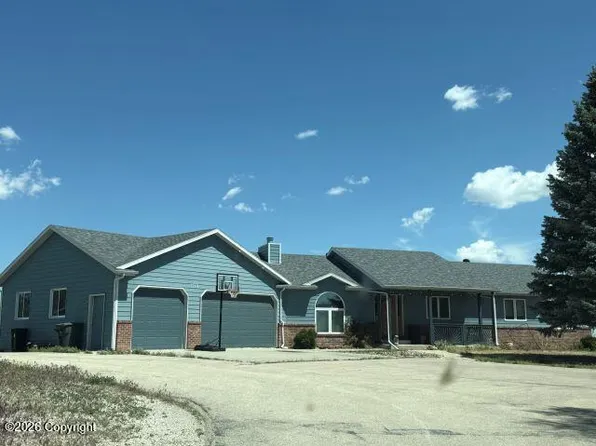 1119 E 9th St, Gillette, WY 82716