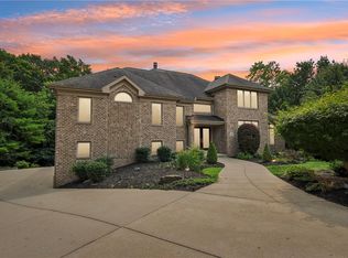 7091 Pinehurst Dr, Presto, PA 15142