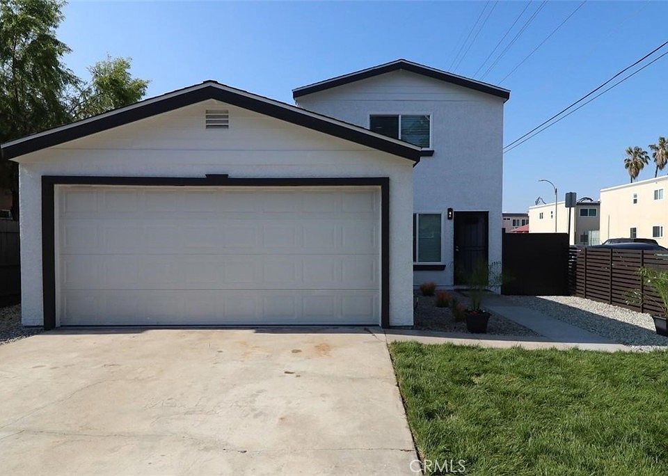 1st image of 389 E 116th Pl