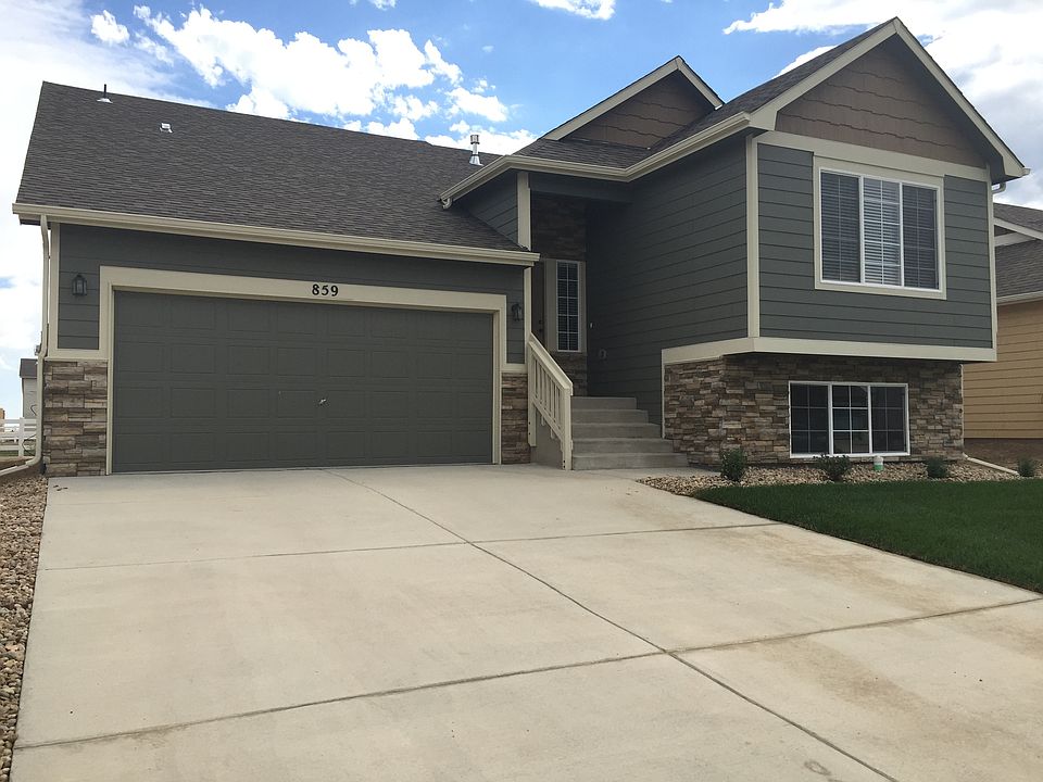 1st image of 859 Lakebrook Ct