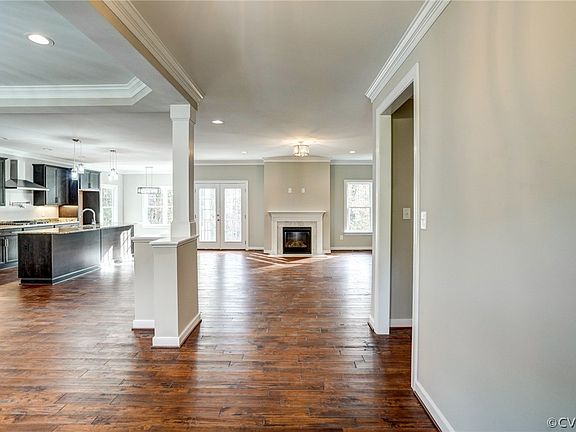 2nd image of 4706 Mantlo Ct