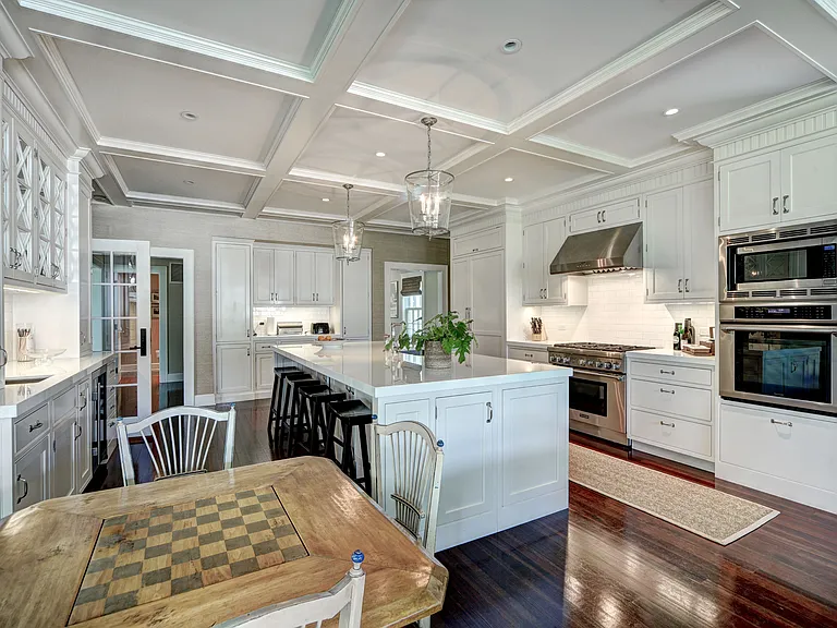 10 Jones Rd — Photo 8