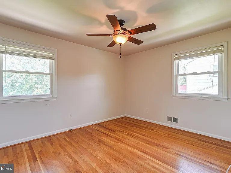 2708 Shanandale Dr — Photo 20