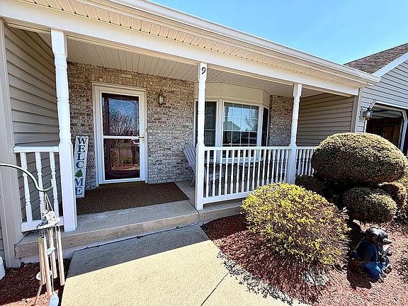 3rd image of 1375 Highland Dr