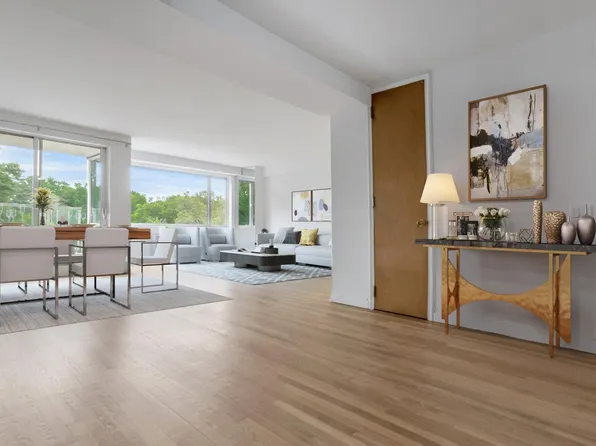 116 Central Park South 4N image 1 of 6