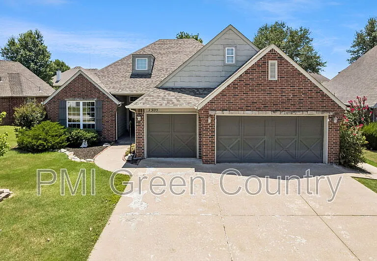 7305 E Indianola St — Photo 38