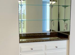 145 N Almont Dr #5B, Beverly Hills, CA 90211
