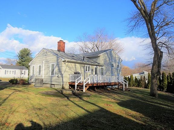 2nd image of 285 Wahl St
