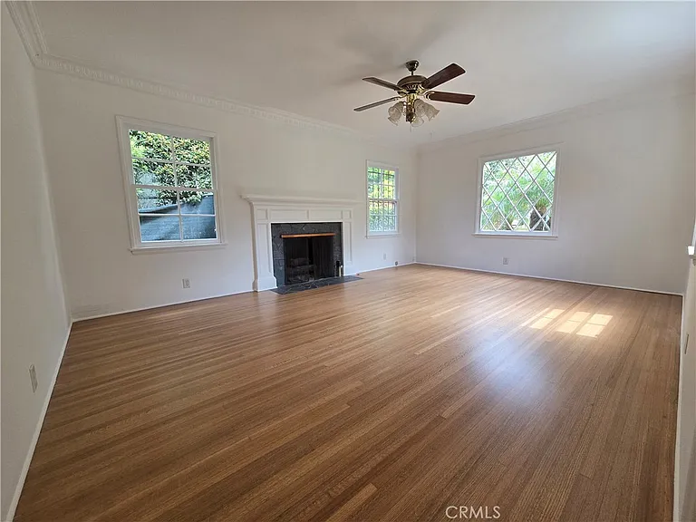 240 Euclid St — Photo 6