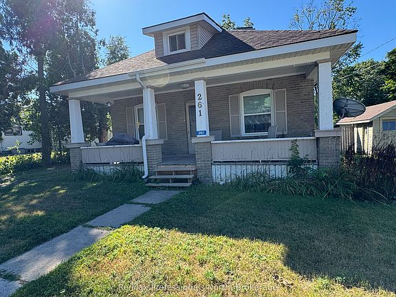 4th image of 261 Hotchkiss St