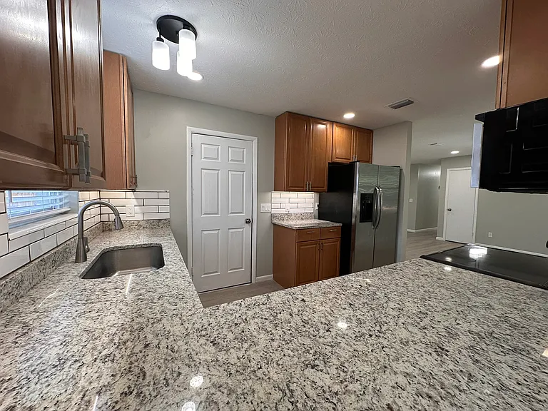 5502 Sheri Ln — Photo 12