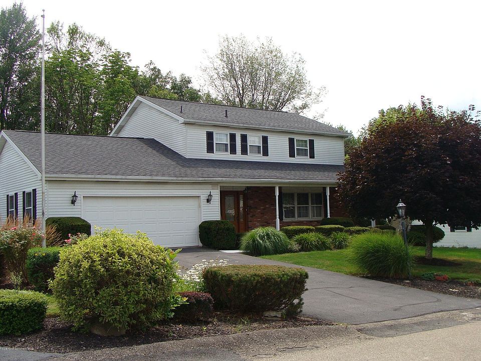 1st image of 120 Greenbrier Dr