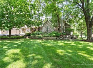 6N729 Old Homestead Rd, St Charles, IL 60175