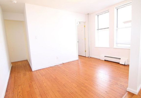 2nd image of 52-27 35th St #2B