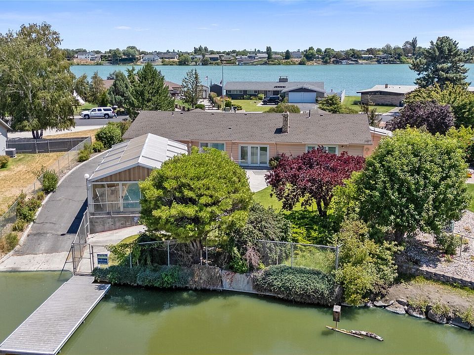 1st image of 939 S Laguna Drive