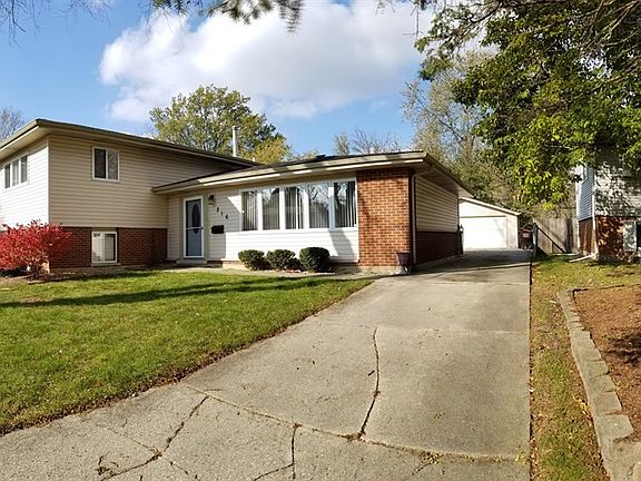 2nd image of 216 Grant St