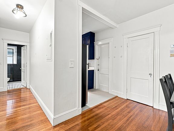 5th image of 23 Breed St APT 5