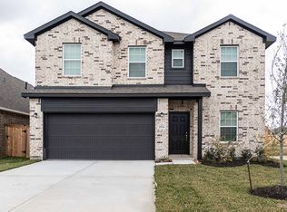 1934 Middle Pass Ln, Angleton, TX 77515