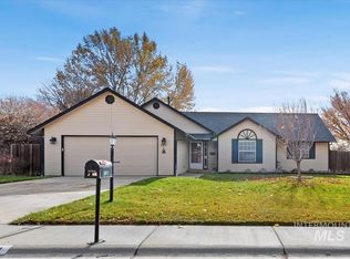 2813 Commanche St, Nampa, ID 83686
