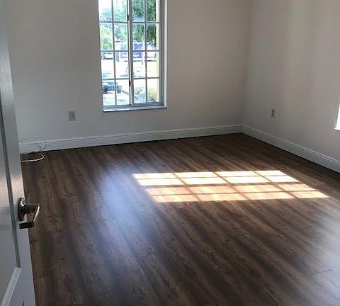 3rd image of 5122 NW 79th Ave APT 208
