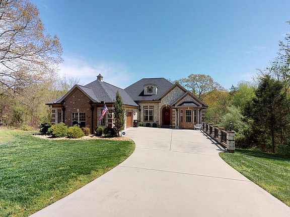 2nd image of 306 Oostagala Ln