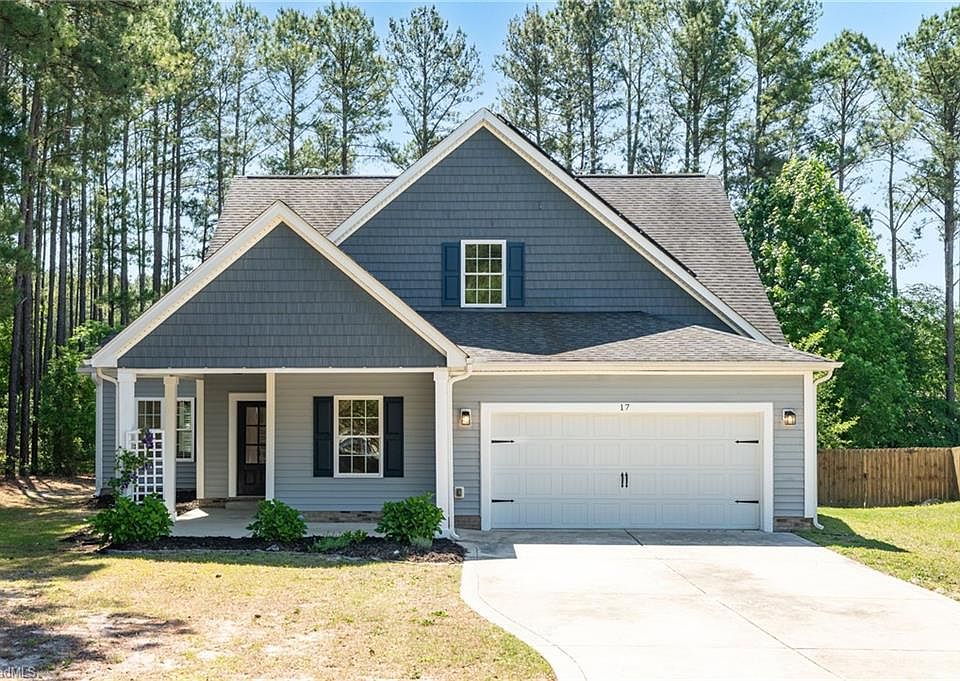 1st image of 17 Longleaf Pine Way