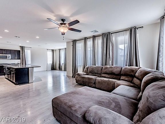 4th image of 5740 Clear Haven Ln
