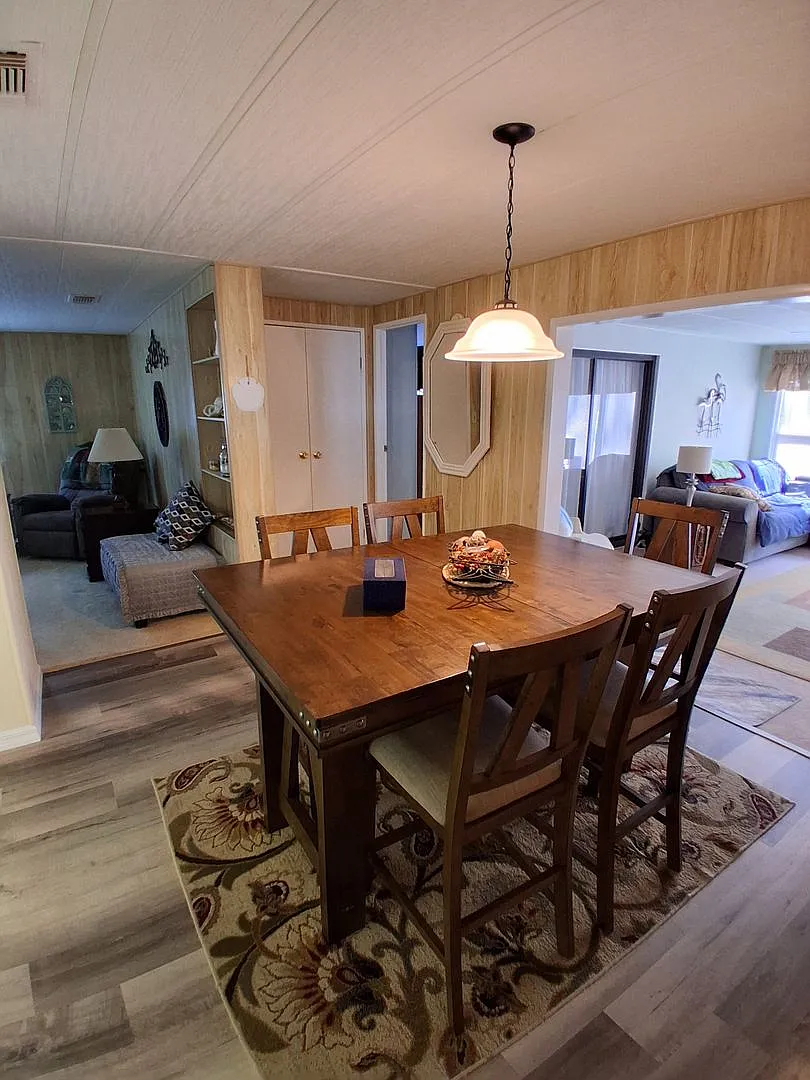 Centrally Located, Fully Furnished Rental in Brookridge — Photo 3