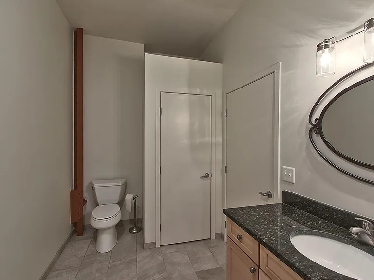 306 S Main St #2D — Photo 16