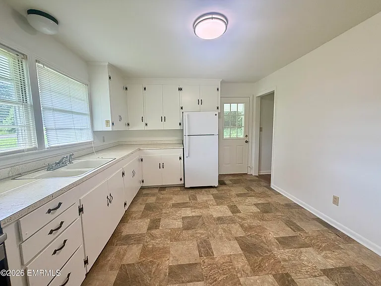 4580 Russell Topton Rd — Photo 2