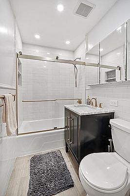5th image of 540 Ocean Pkwy APT 4F