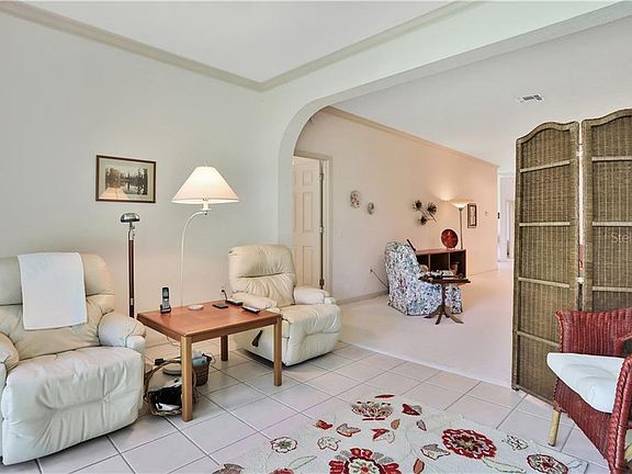5th image of 68 Enclave Dr