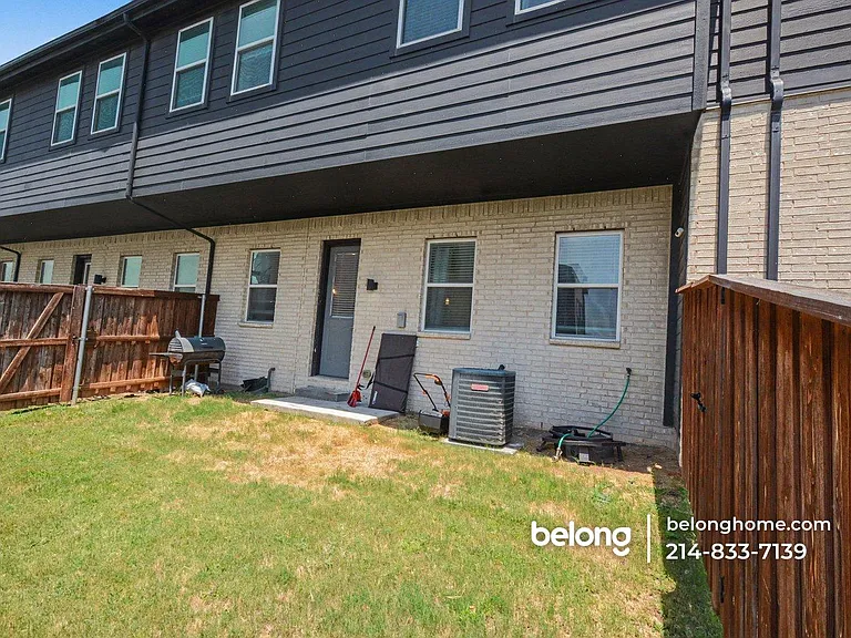 4346 Hebron St — Photo 4