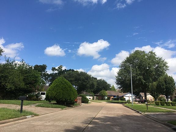 4th image of 16330 Summer Wind Dr