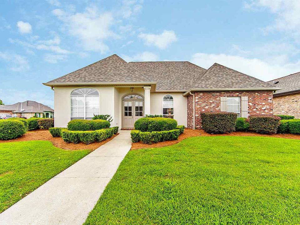 1st image of 105 Kettle Ln #0