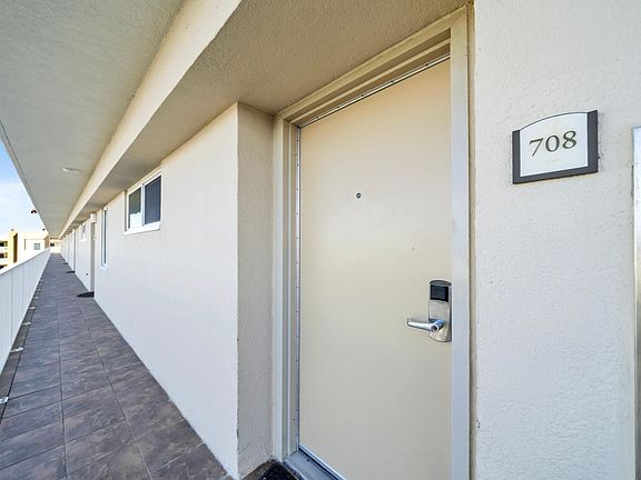 3rd image of 502 Gulf Shore Dr Unit 708