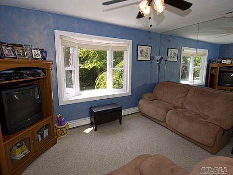 4th image of 4 Browning St